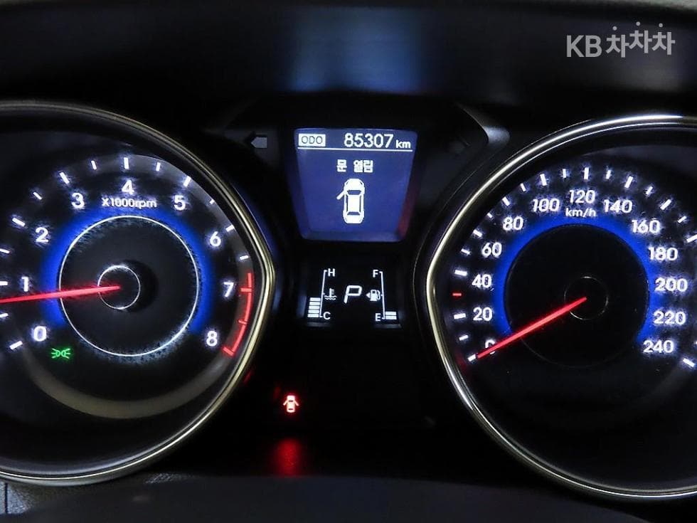 Hyundai Avante (Elantra)MDM16 GDi PREMIER - 9