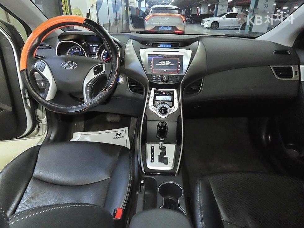 Hyundai Avante (Elantra)MDM16 GDi PREMIER - 10