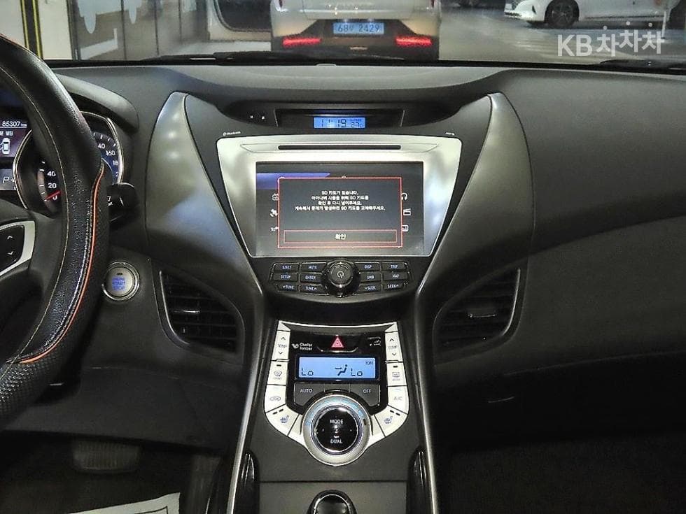 Hyundai Avante (Elantra)MDM16 GDi PREMIER - 11