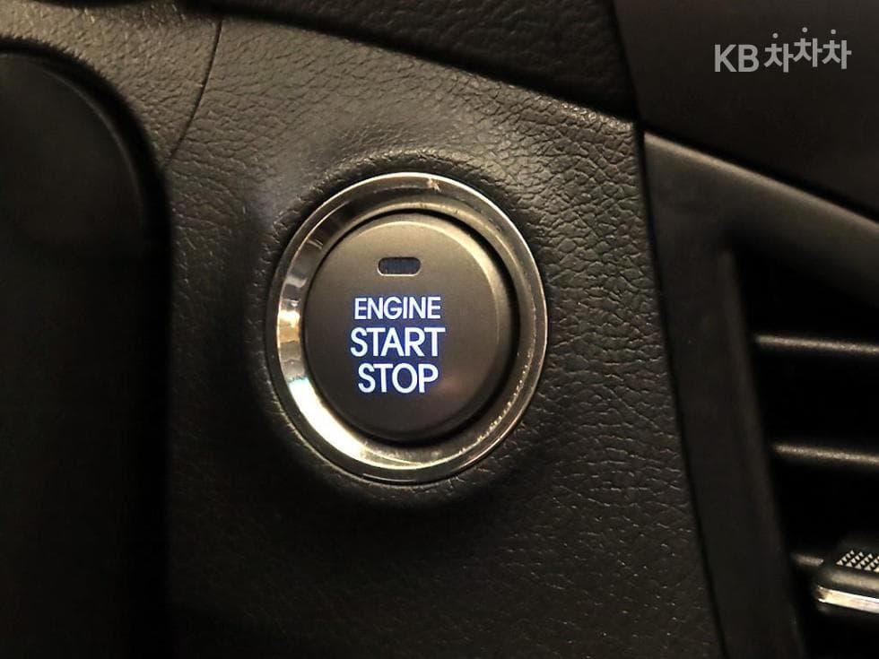 Hyundai Avante (Elantra)MDM16 GDi PREMIER - 14