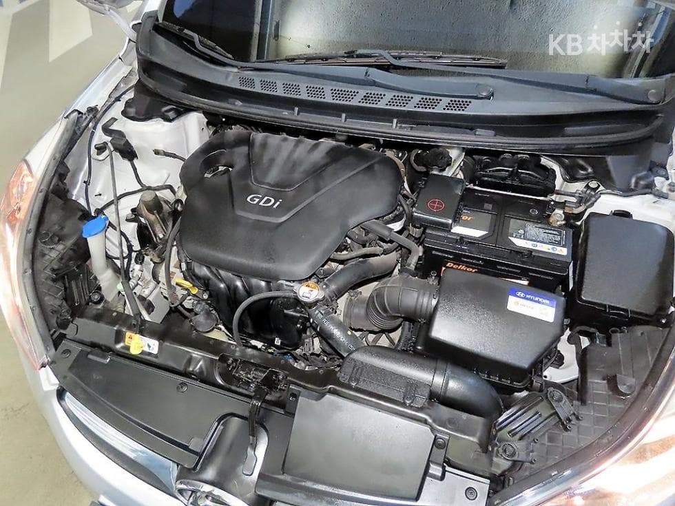 Hyundai Avante (Elantra)MDM16 GDi PREMIER - 19