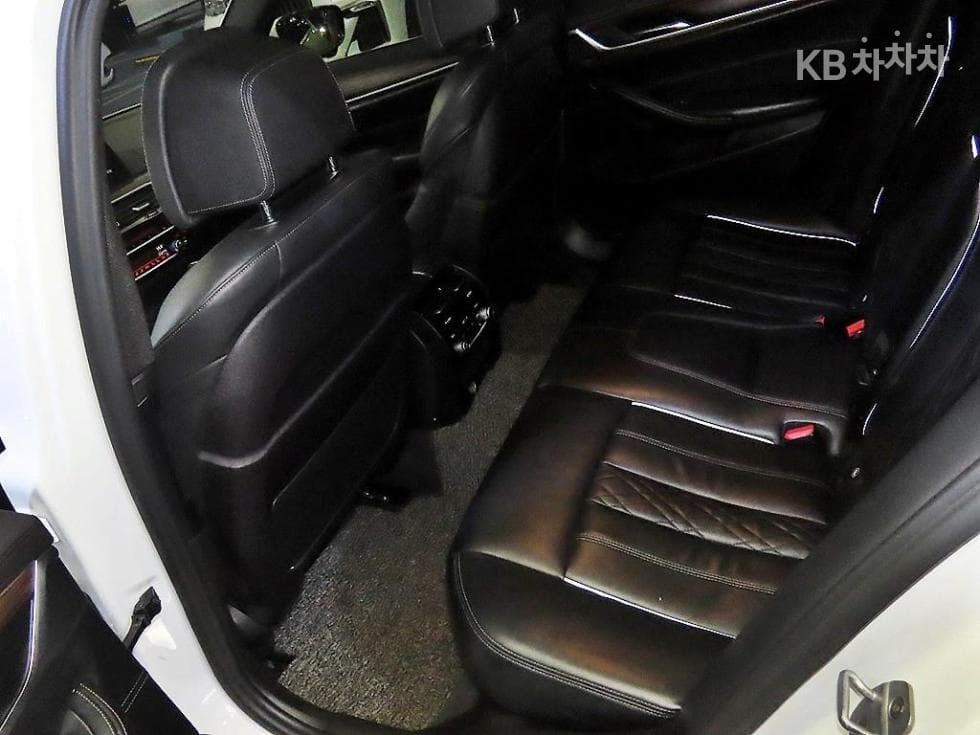 BMW 올Нов5 Серия (G30)520d xDrive M Sport Package Plus - 7