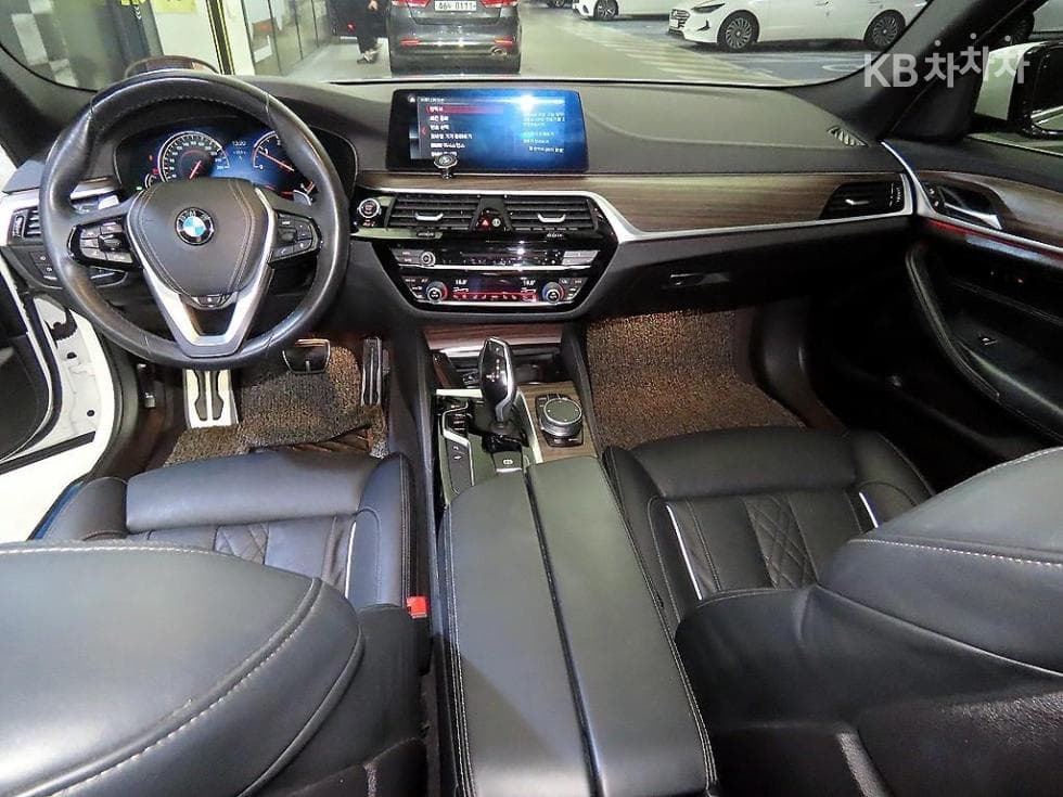 BMW 올Нов5 Серия (G30)520d xDrive M Sport Package Plus - 10