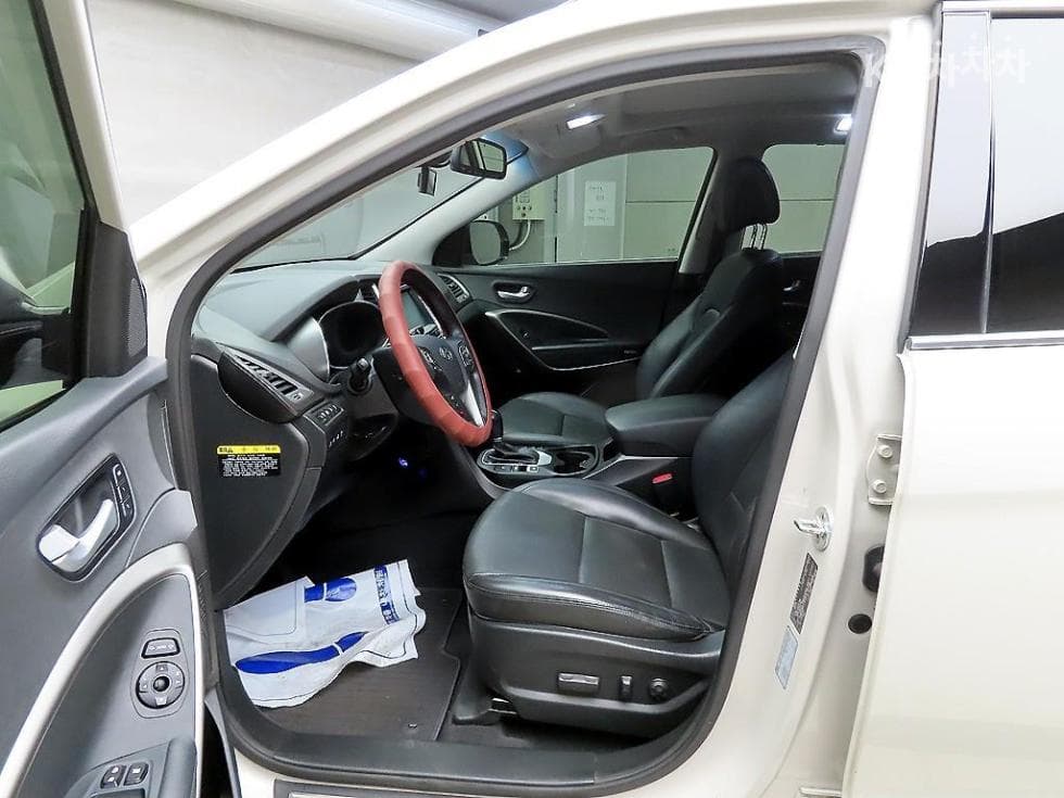 Hyundai Santa Fe The PrimeDiesel R2.2 2WD 5-seater Exclusive Special (special feature/edition) - 5