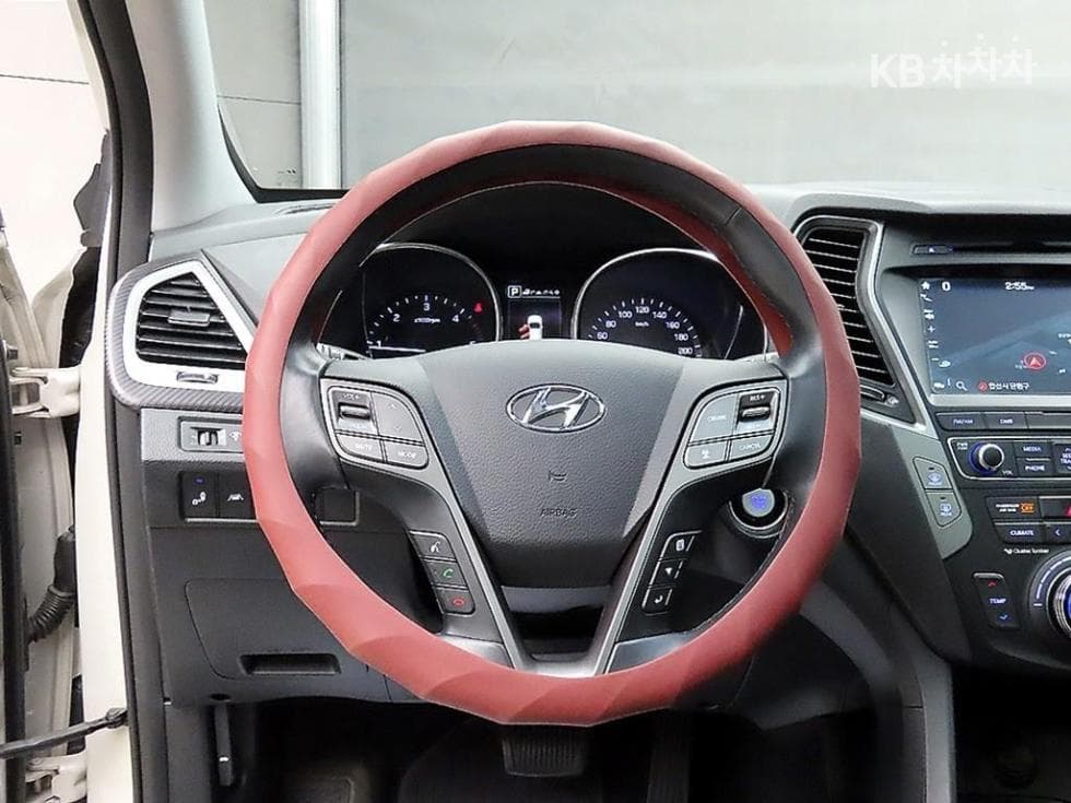 Hyundai Santa Fe The PrimeDiesel R2.2 2WD 5-seater Exclusive Special (special feature/edition) - 9
