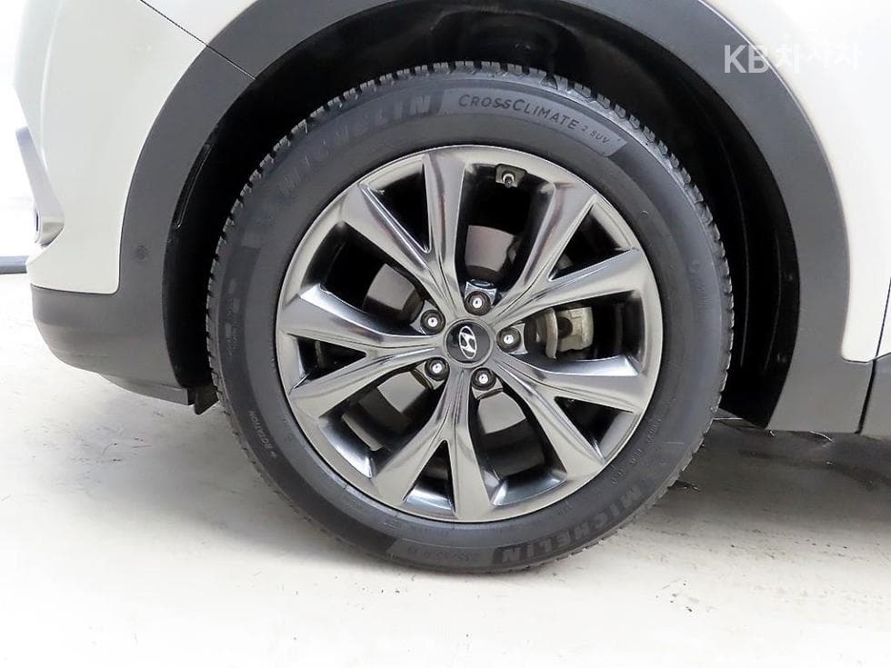 Hyundai Santa Fe The PrimeDiesel R2.2 2WD 5-seater Exclusive Special (special feature/edition) - 20
