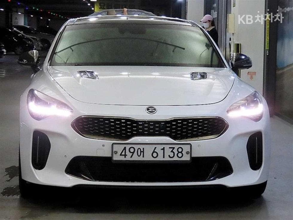Киа Stinger2.2 Дизел 4x4 드림 에디션 - 2
