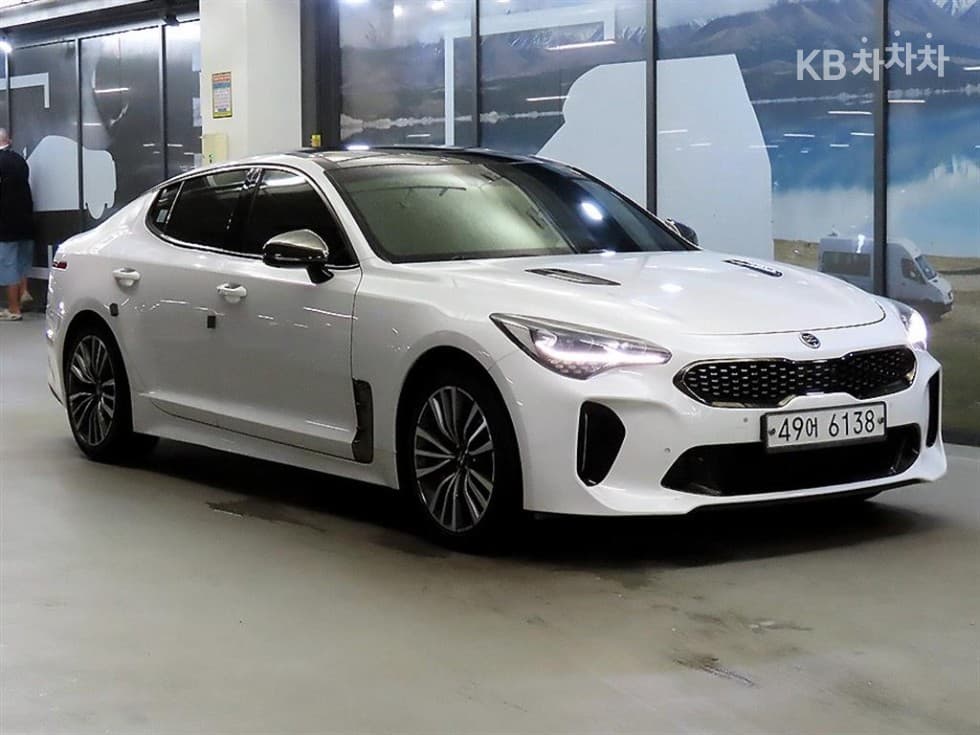 Киа Stinger 2.2 Дизел 4x4 드림 에디션 - Image 1