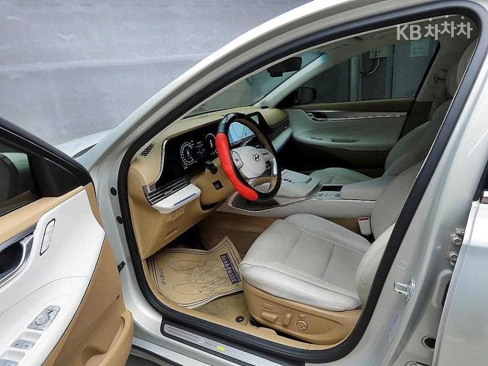 Hyundai The New (facelift) Grandeur (Azera) Hybrid2.4 Calligraphy - 5