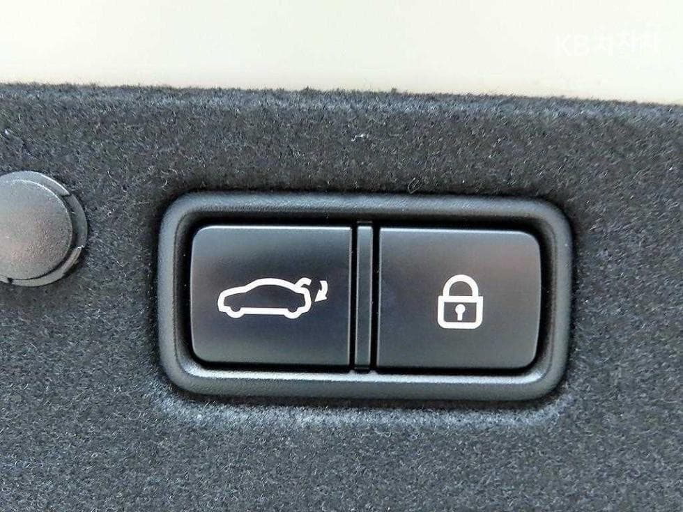 Hyundai The New (facelift) Grandeur (Azera) Hybrid2.4 Calligraphy - 18