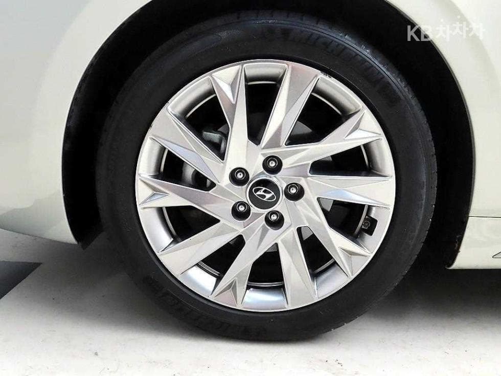 Hyundai The New (facelift) Grandeur (Azera) Hybrid2.4 Calligraphy - 20