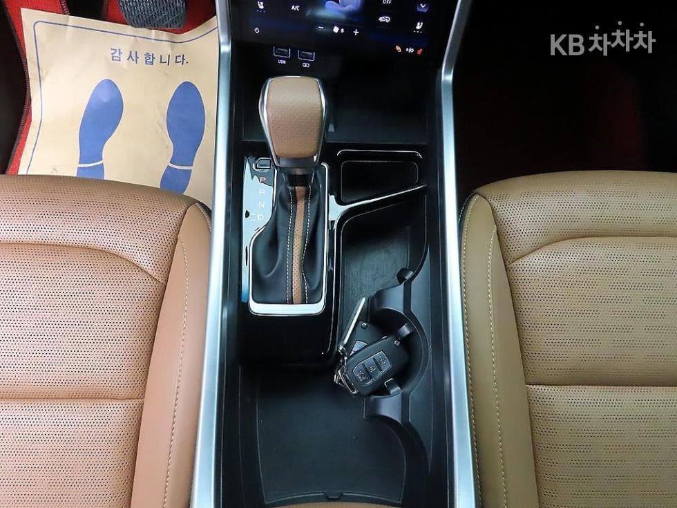 КейДжи Мобилити 토레스(J100)1.5 GDI Турбо AWD T7 - 10