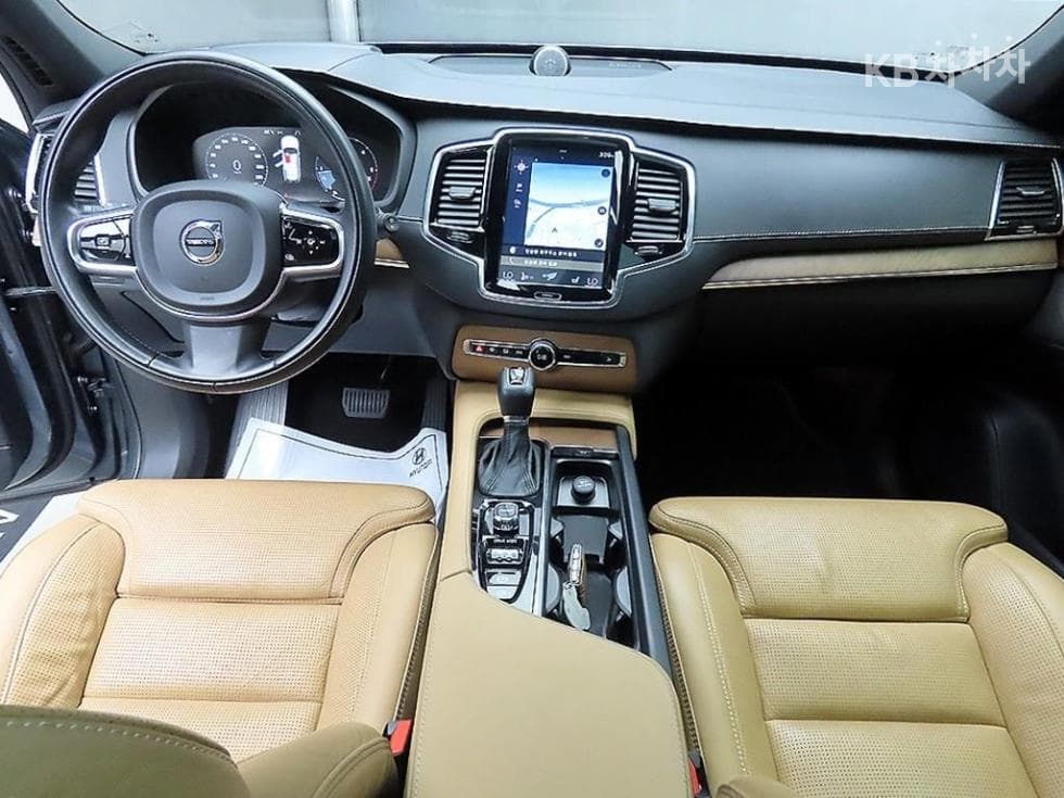 Volvo All New XC90D5 Momentum - 7