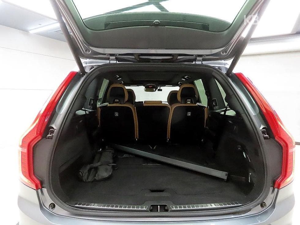Volvo All New XC90D5 Momentum - 18