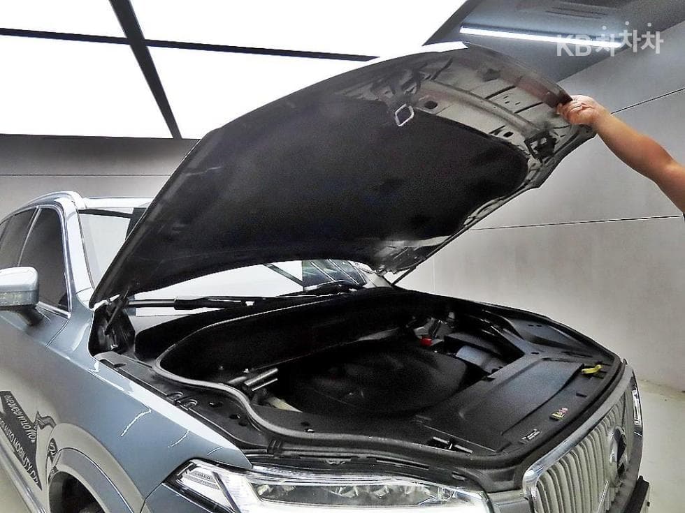 Volvo All New XC90D5 Momentum - 19
