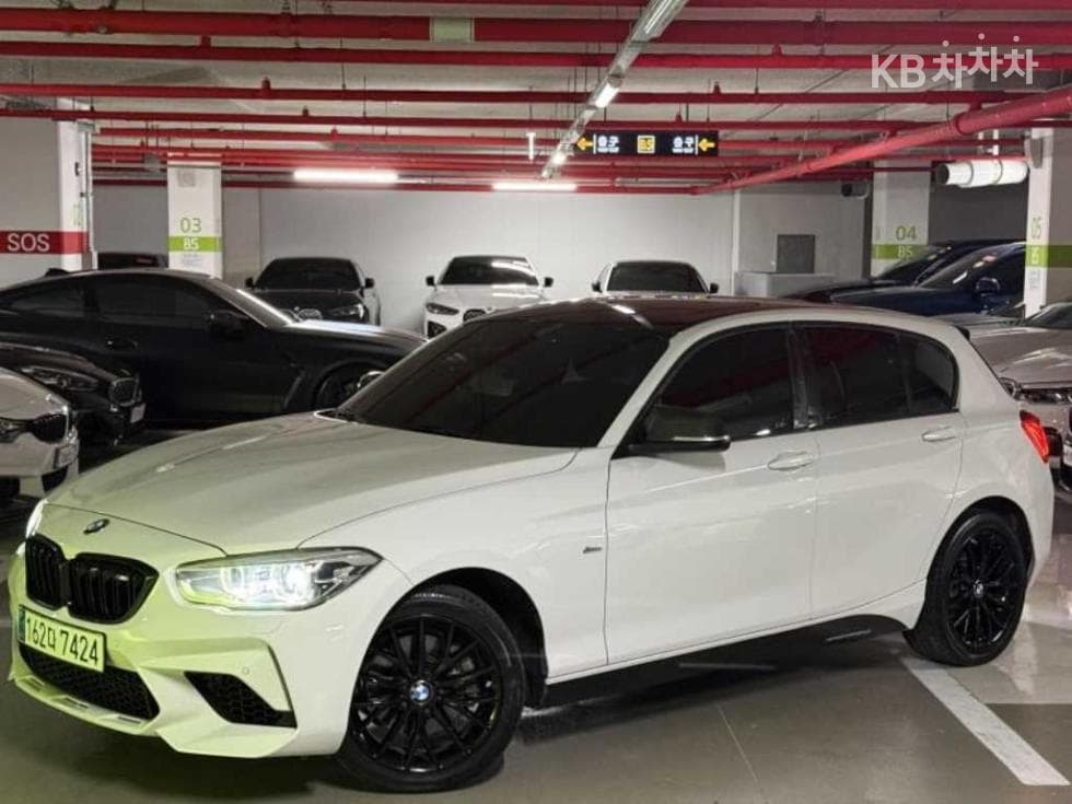 BMW Нов1시리즈 118d 스포츠 Стандартен - Image 1