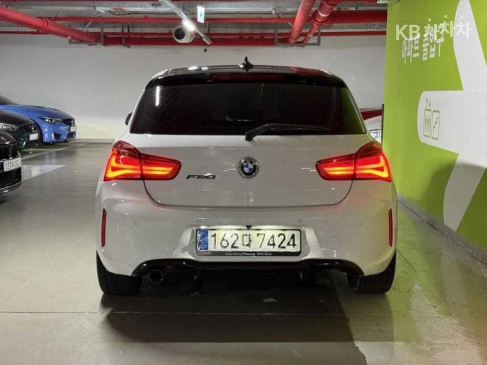 BMW Нов1시리즈118d 스포츠 Стандартен - 4