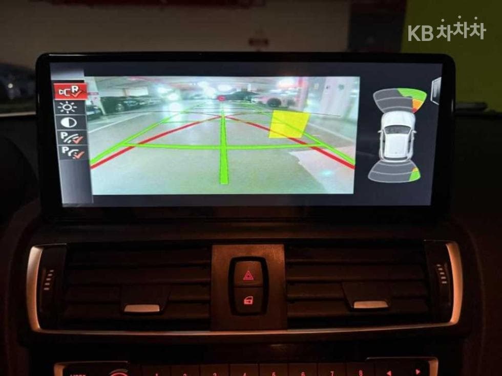 BMW Нов1시리즈118d 스포츠 Стандартен - 13