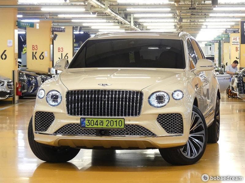 벤틀리 벤테이가 4.0 V8 EWB 퍼스트에디션 - Image 1