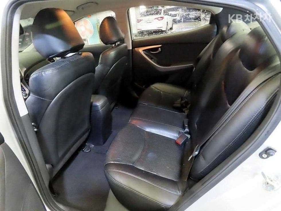 Хюндай Avante (Elantra)MDM16 GDi DELUXE - 7
