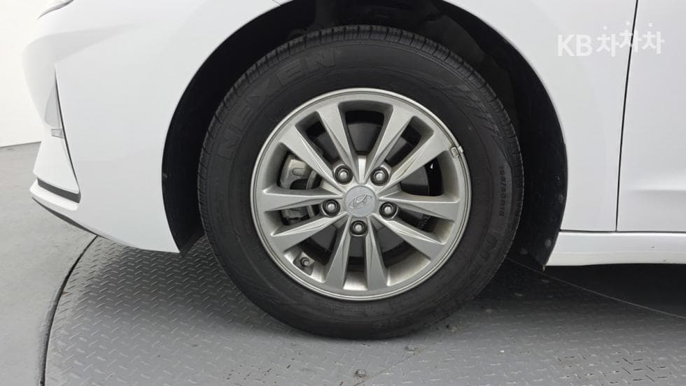 Hyundai The New (facelift) Avante (Elantra) ADSmartstream G1.6 Smart - 7