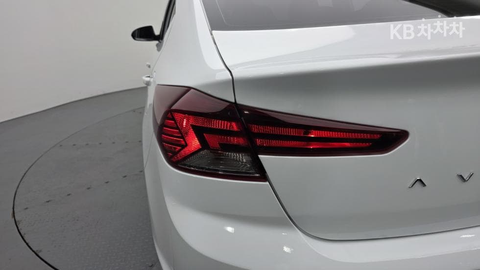 Hyundai The New (facelift) Avante (Elantra) ADSmartstream G1.6 Smart - 9