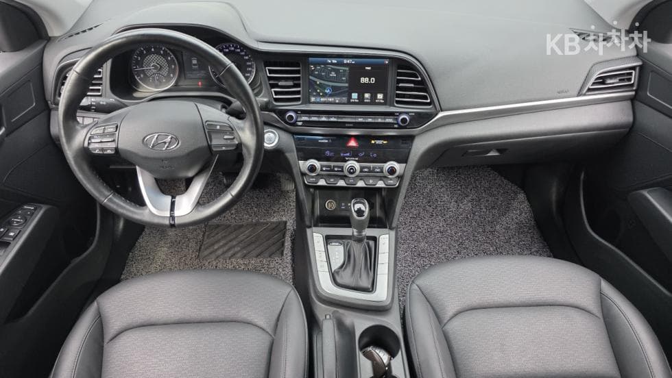 Hyundai The New (facelift) Avante (Elantra) ADSmartstream G1.6 Smart - 14