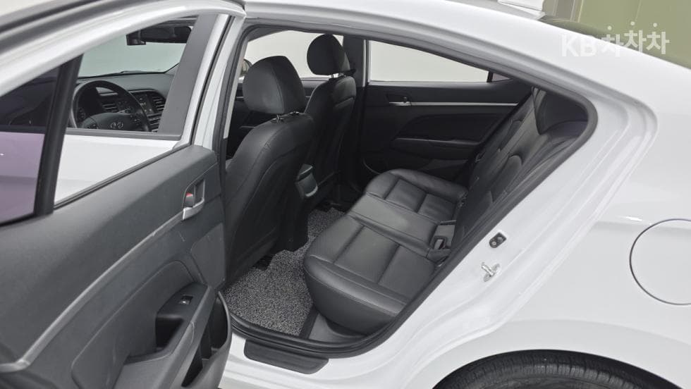 Hyundai The New (facelift) Avante (Elantra) ADSmartstream G1.6 Smart - 18