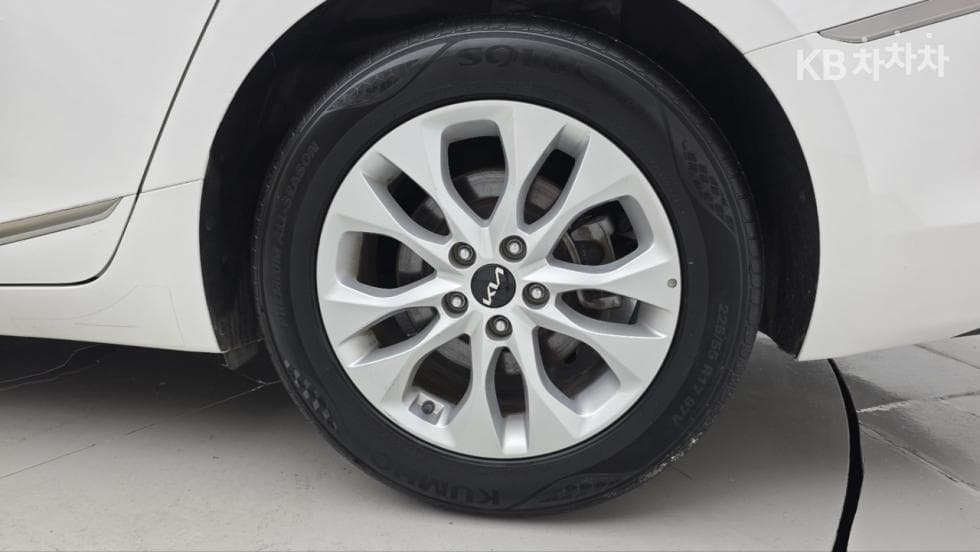 Kia K82.5L gasoline Noblesse Light - 21