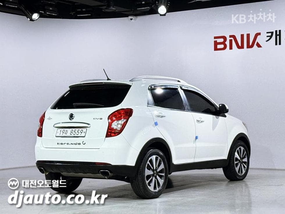 КейДжи Мобилити Нов코란도 C2.0 어드벤처 60th 에디션 2WD - 2