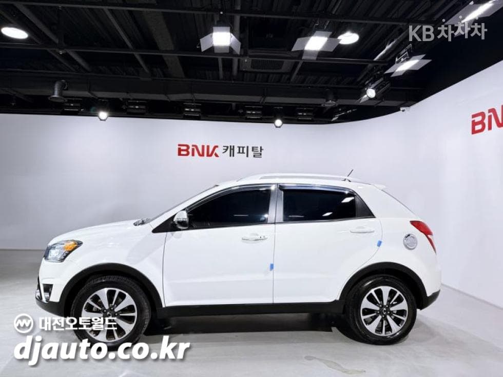 КейДжи Мобилити Нов코란도 C2.0 어드벤처 60th 에디션 2WD - 3