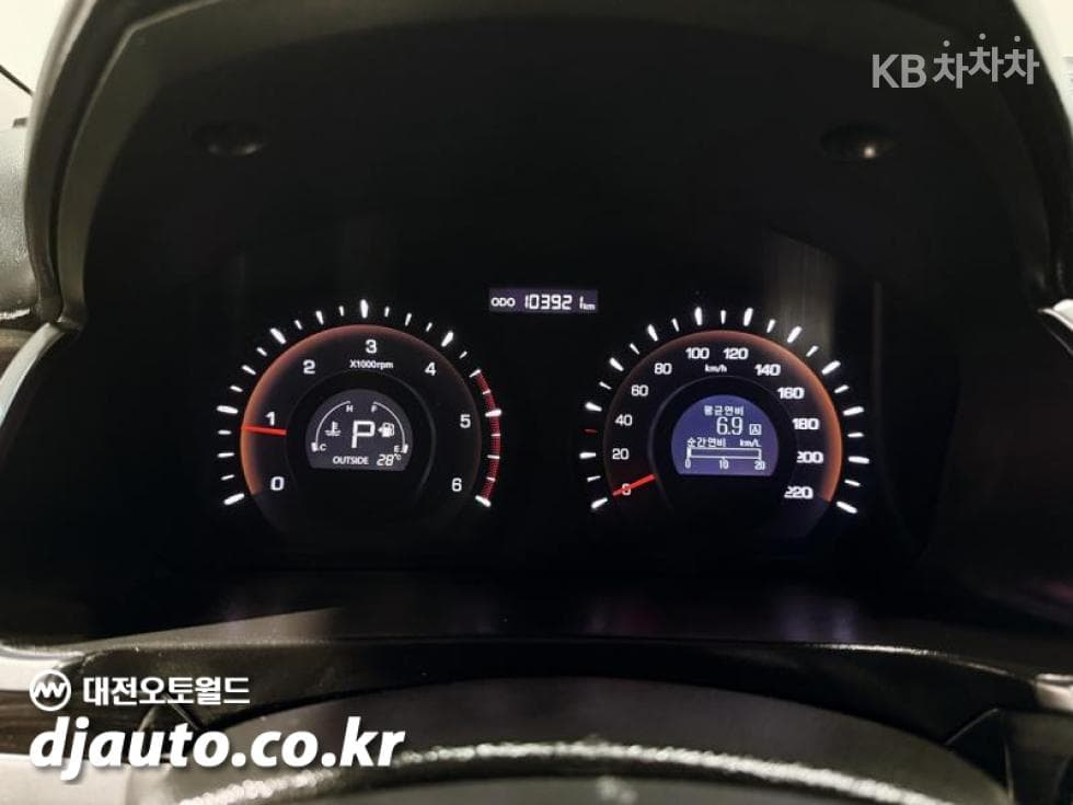 КейДжи Мобилити Нов코란도 C2.0 어드벤처 60th 에디션 2WD - 5