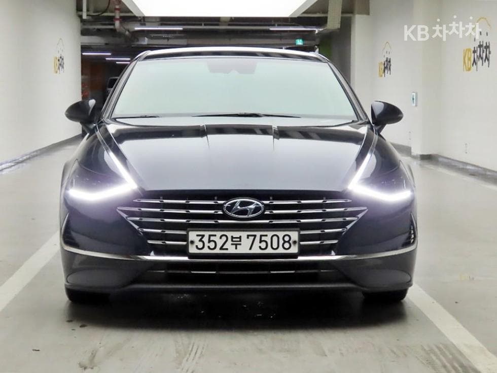 Hyundai Sonata Hybrid (DN8) 2.0 Hybrid Premium - Image 1