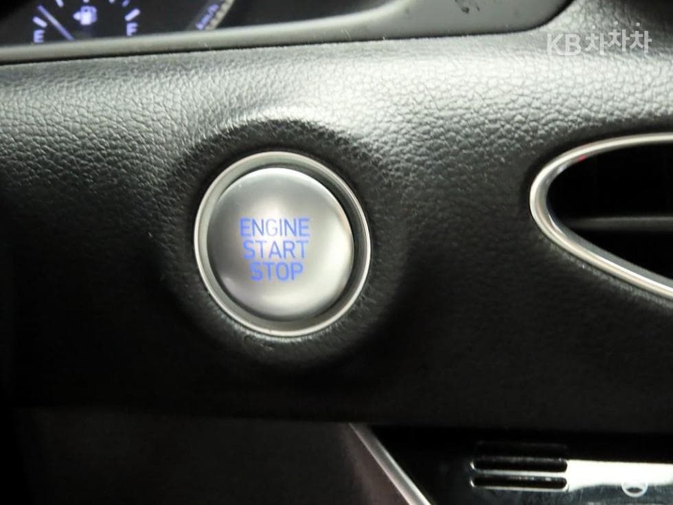 Hyundai Sonata Hybrid (DN8)2.0 Hybrid Premium - 17