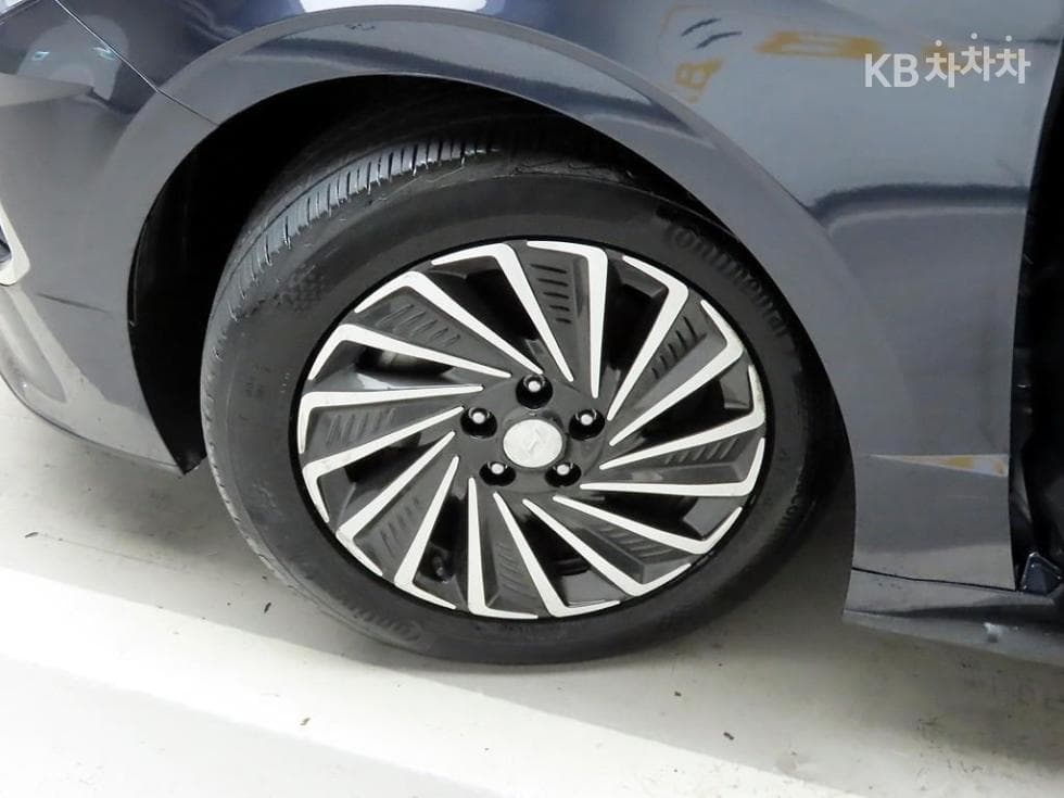 Hyundai Sonata Hybrid (DN8)2.0 Hybrid Premium - 19
