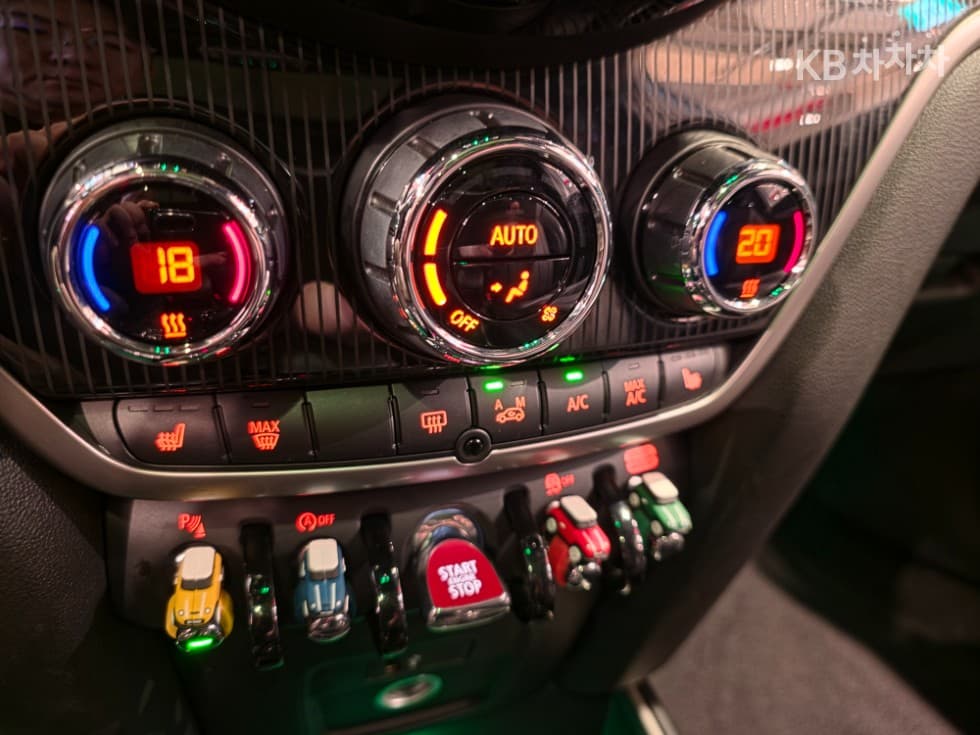 Мини Countryman (F60)2.0 Cooper S All4 하이랜드에디션 - 17