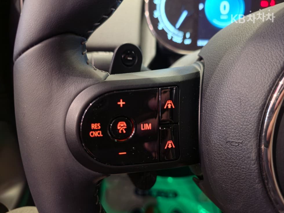 Мини Countryman (F60)2.0 Cooper S All4 하이랜드에디션 - 20