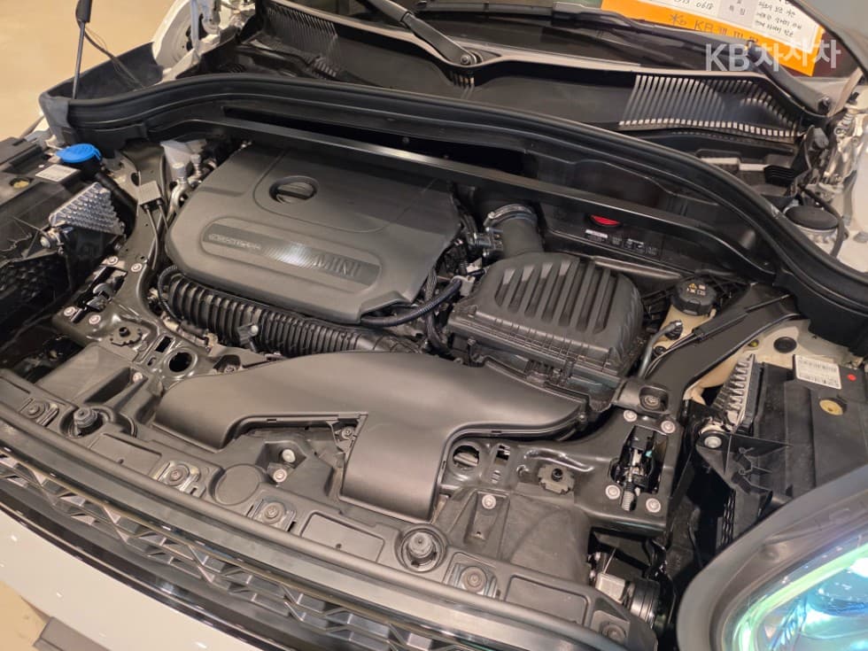 Мини Countryman (F60)2.0 Cooper S All4 하이랜드에디션 - 26