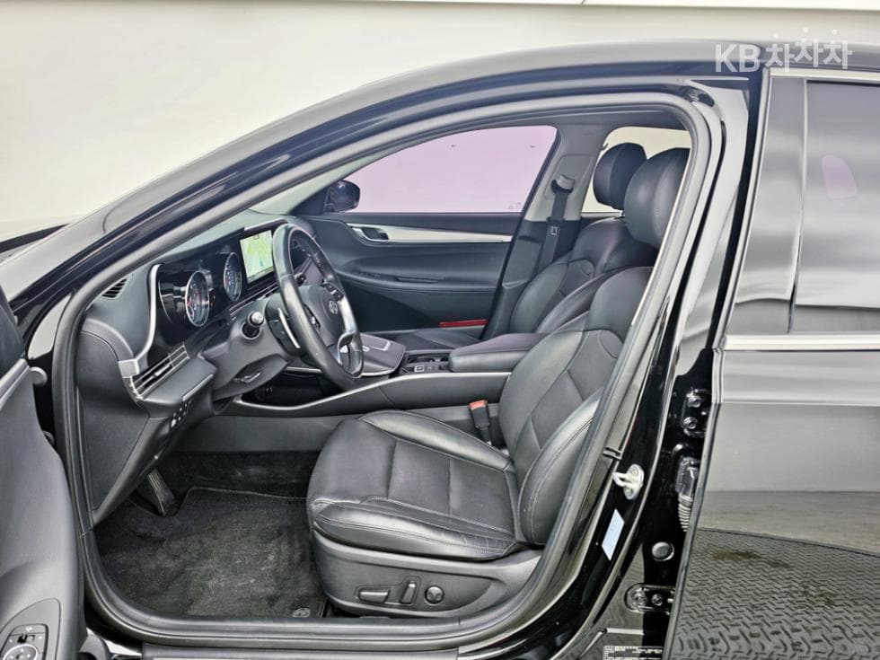Hyundai The New (facelift) Grandeur (Azera)2.5 Premium 초이스 - 5