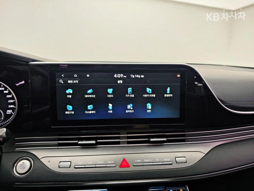 Hyundai The New (facelift) Grandeur (Azera)2.5 Premium 초이스 - 10