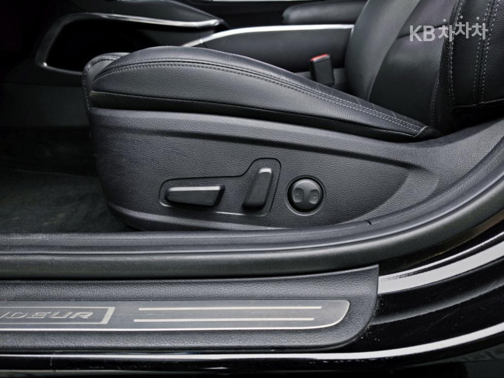 Hyundai The New (facelift) Grandeur (Azera)2.5 Premium 초이스 - 14