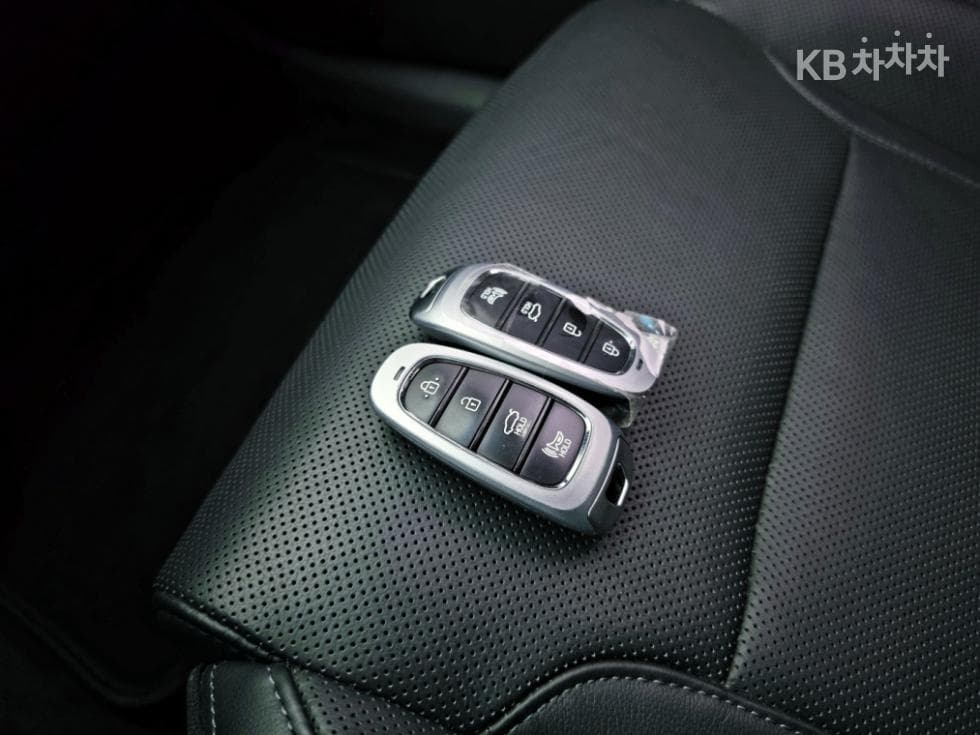Hyundai The New (facelift) Grandeur (Azera)2.5 Premium 초이스 - 19