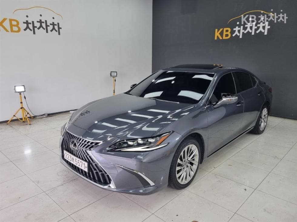 Lexus Нов 제너Рей (ван)션 ES300h Executive - 2