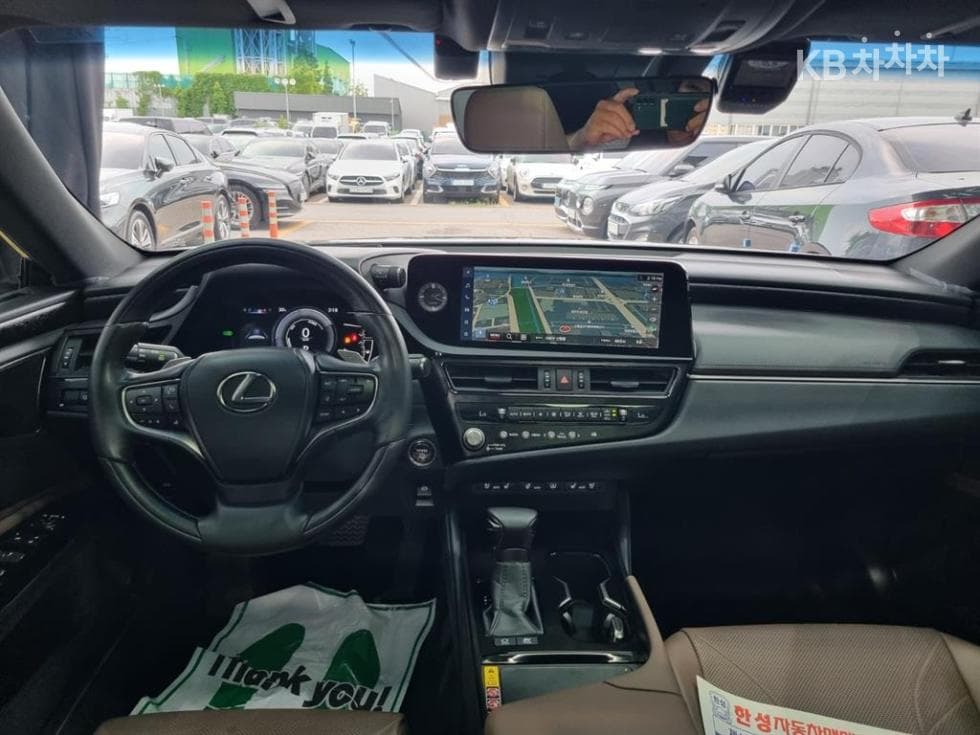 Lexus Нов 제너Рей (ван)션 ES300h Executive - 6
