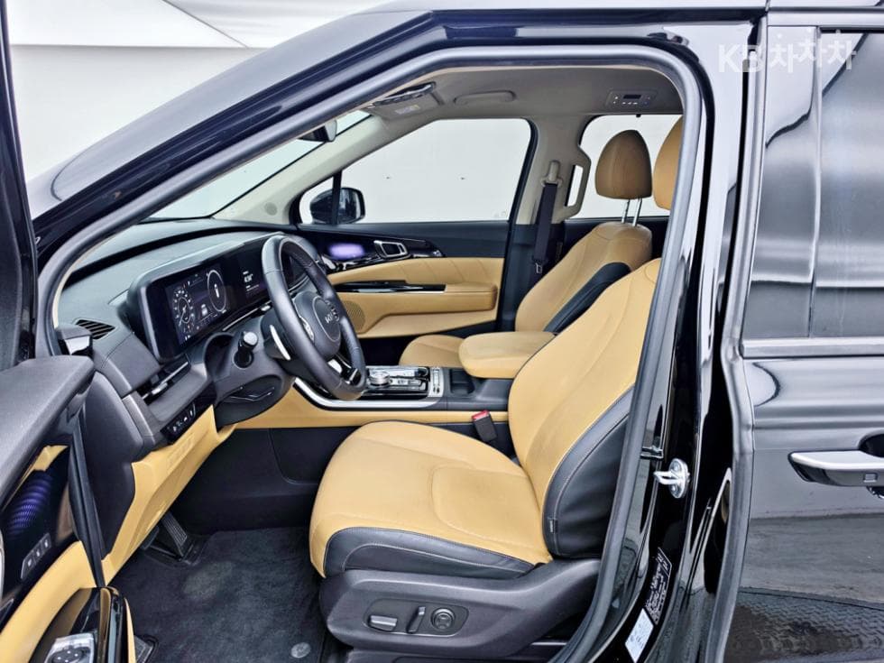Kia Carnival 4th generationD2.2 9-seater Signature - 5