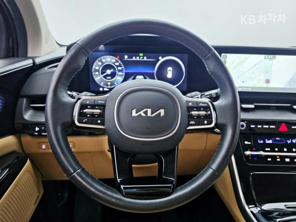Kia Carnival 4th generationD2.2 9-seater Signature - 8