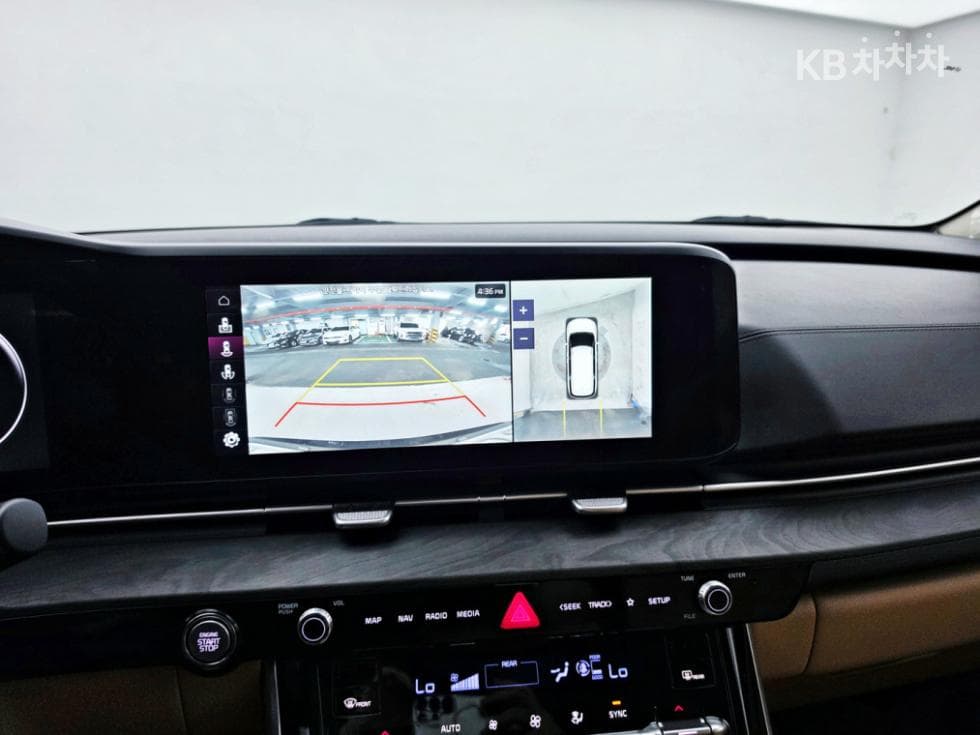 Kia Carnival 4th generationD2.2 9-seater Signature - 12