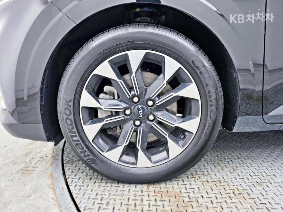 Kia Carnival 4th generationD2.2 9-seater Signature - 27