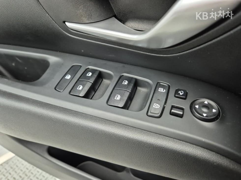 Hyundai The All New Tucson Hybrid(NX (Lexus SUV)4)1.6T HEV Premium - 16