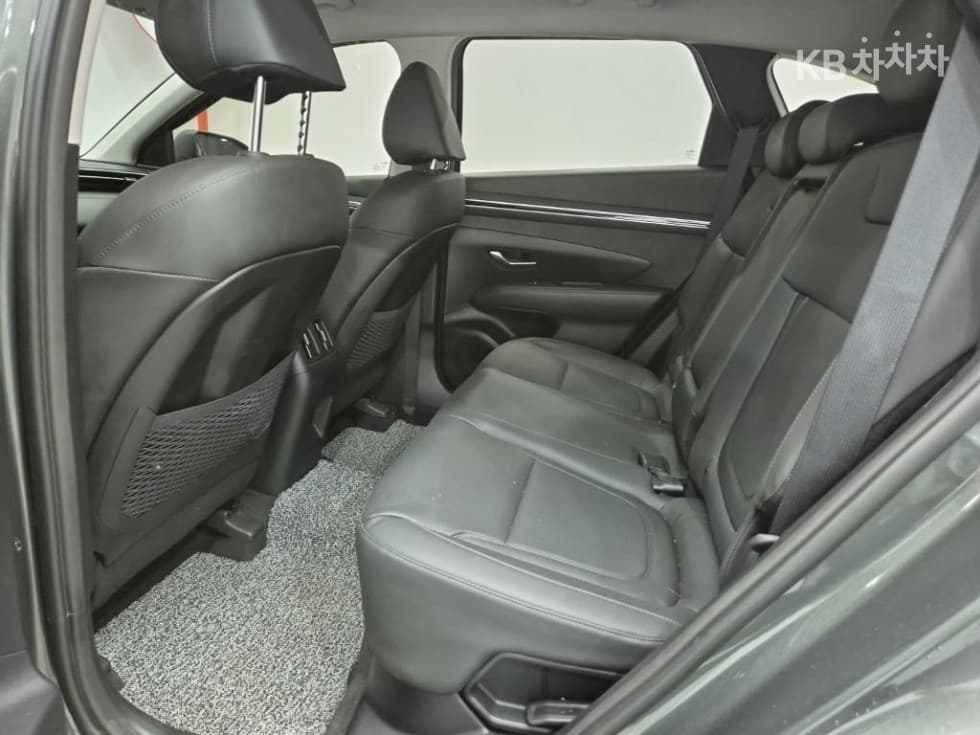 Hyundai The All New Tucson Hybrid(NX (Lexus SUV)4)1.6T HEV Premium - 7